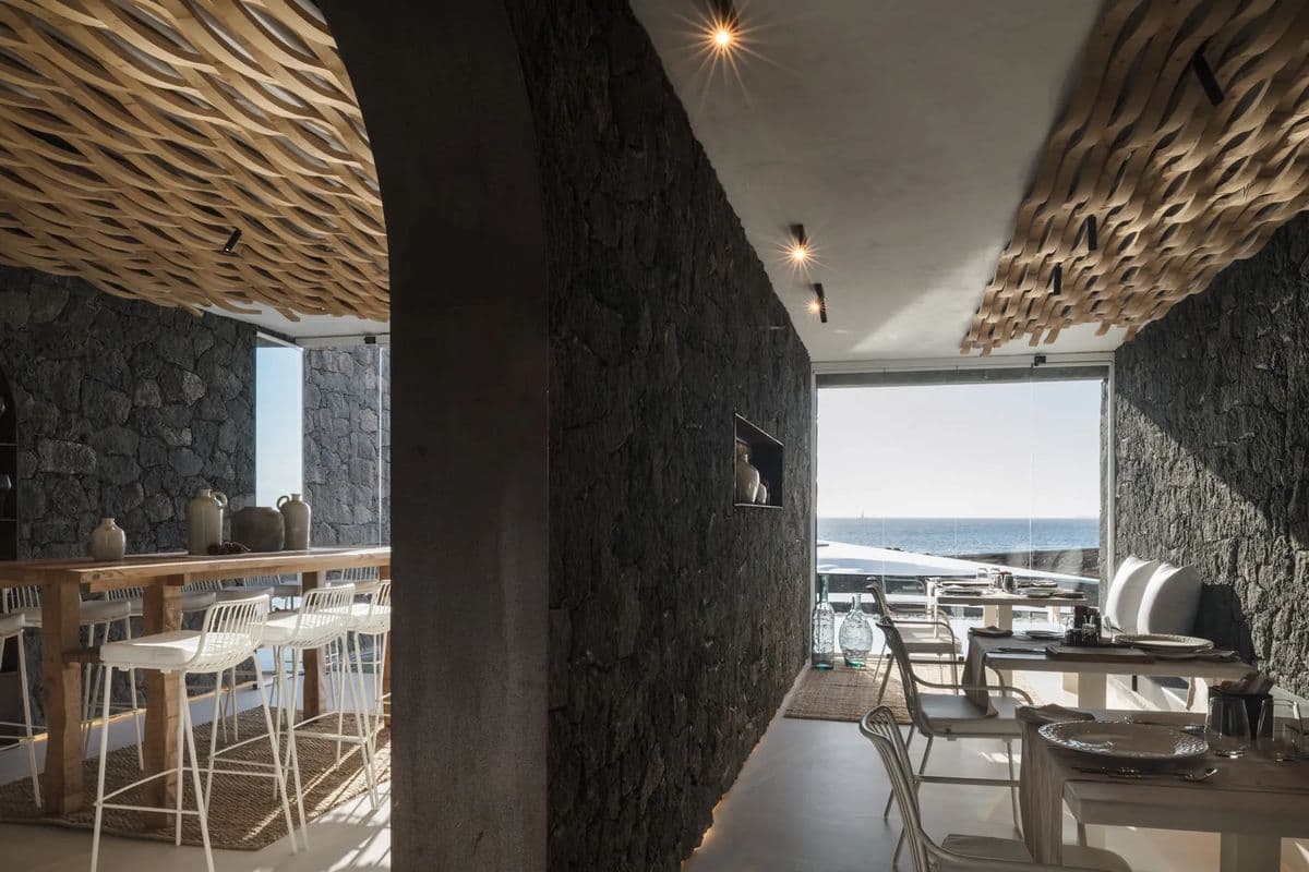 Kamezí Deli & Bistro